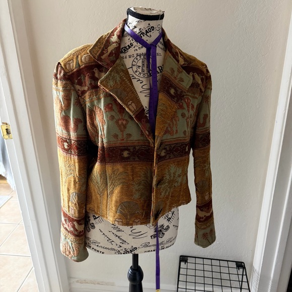 Floral Tapestry Women's Blazer - Picture 4 of 9